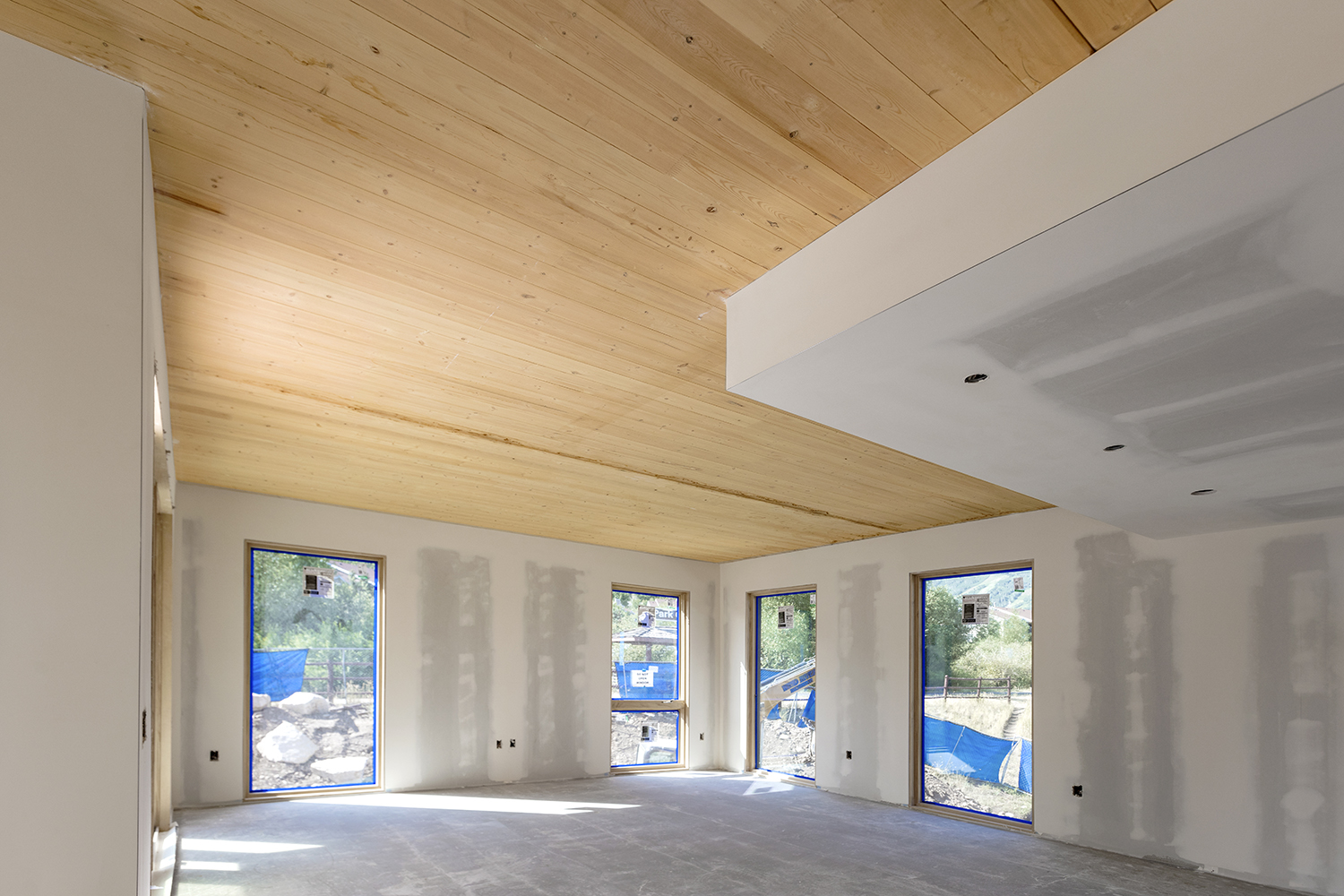 R&O Uses Cross Laminated Timbers for Structural Function and Visual Appeal